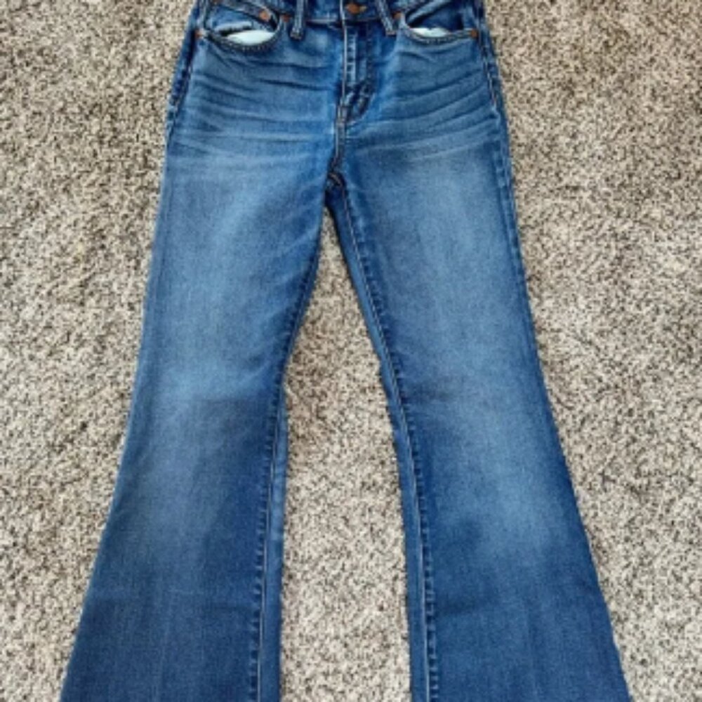 Madewell Flea Market Flare Jeans | Size 25 Medium Wash High Rise Retro Fit
